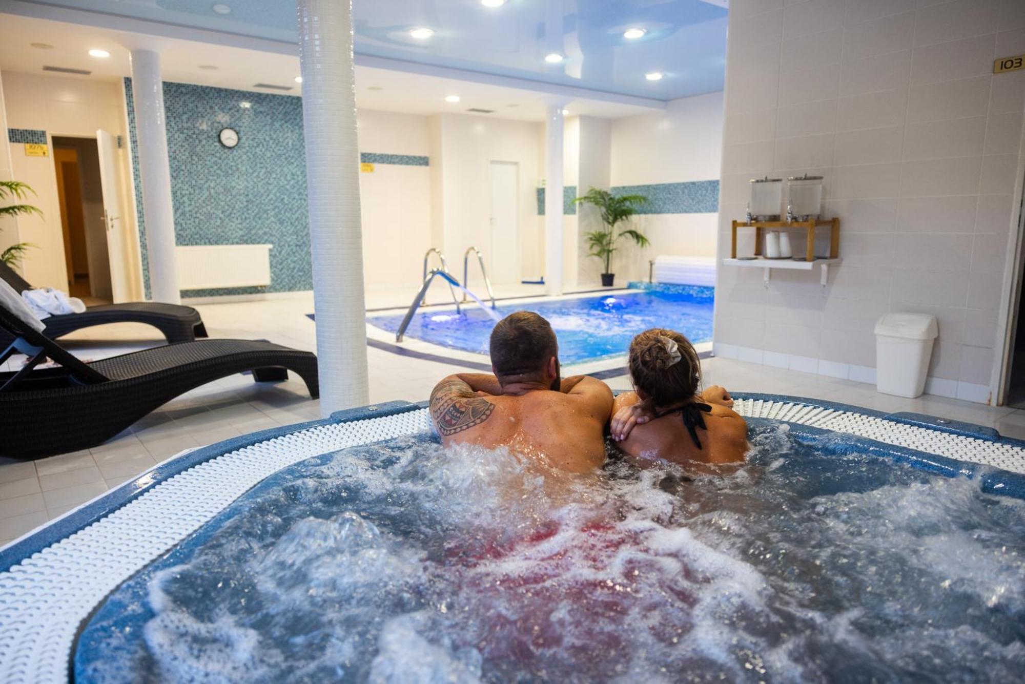 Pytloun Wellness Hotel Hasištejn Místo Buitenkant foto