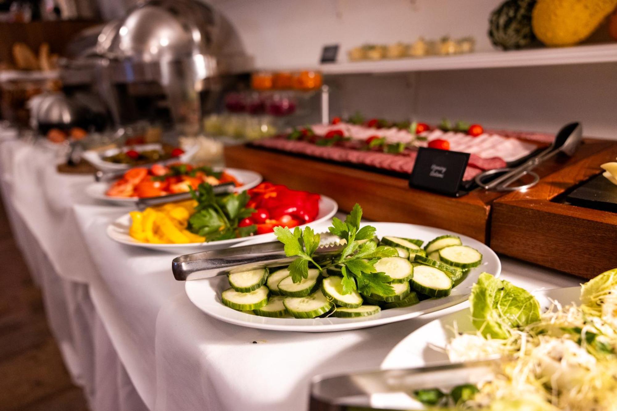 Pytloun Wellness Hotel Hasištejn Místo Buitenkant foto