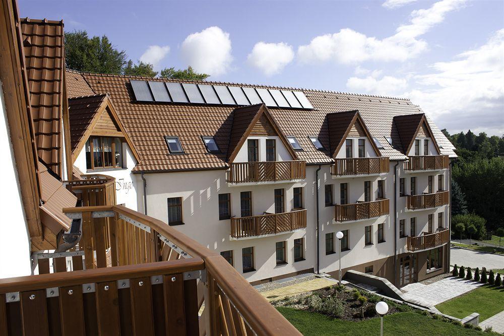Pytloun Wellness Hotel Hasištejn Místo Buitenkant foto