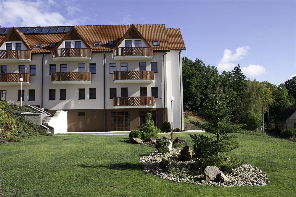 Pytloun Wellness Hotel Hasištejn Místo Buitenkant foto