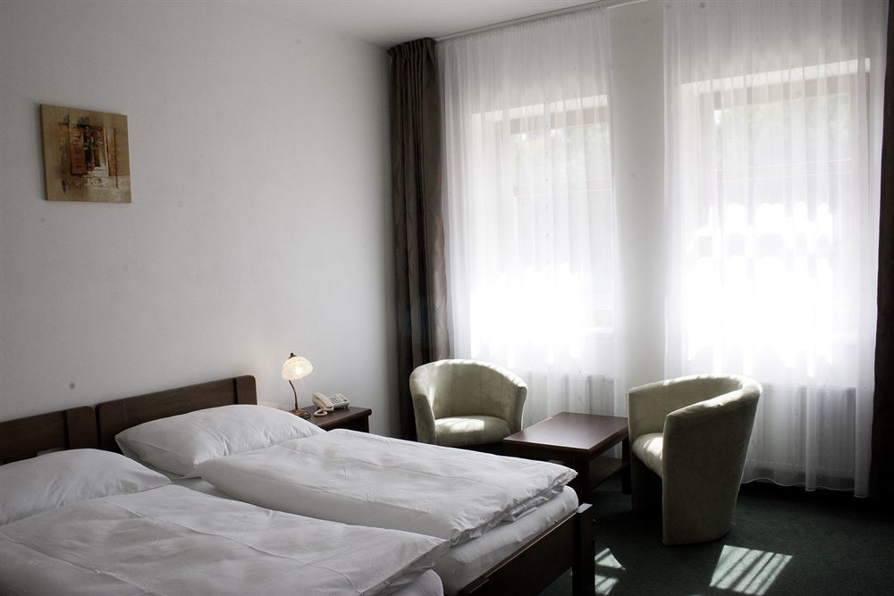 Pytloun Wellness Hotel Hasištejn Místo Buitenkant foto