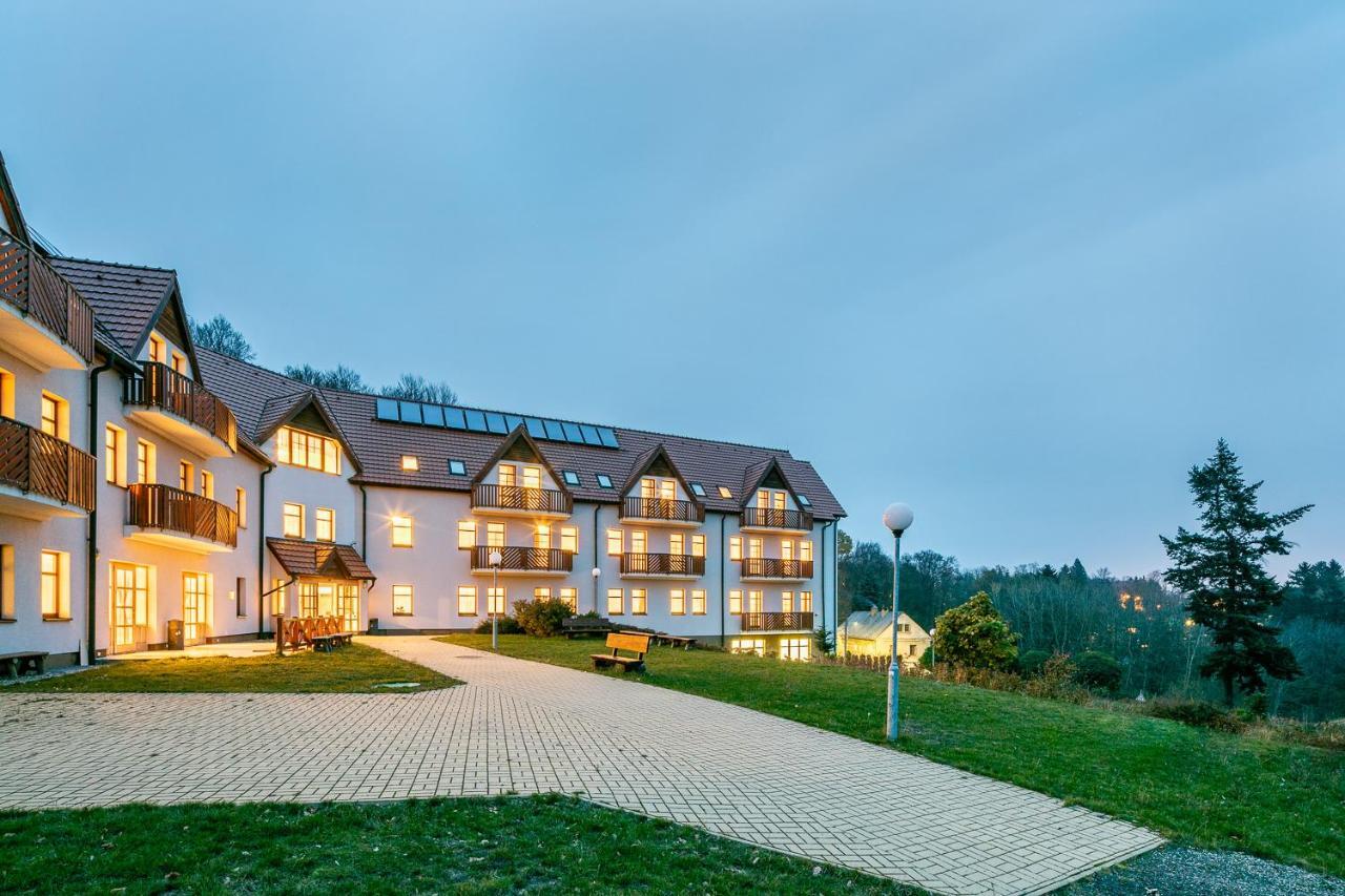 Pytloun Wellness Hotel Hasištejn Místo Buitenkant foto